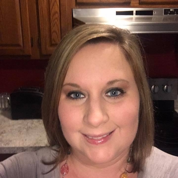 Meet your Posher, Megan - Picture 1 of 1